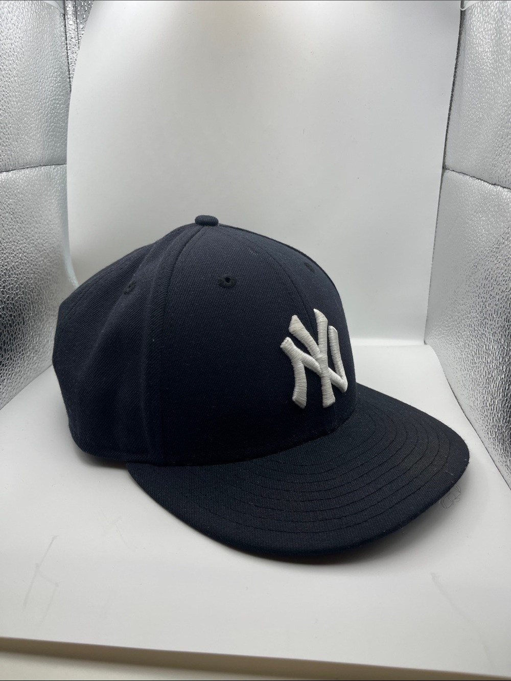 NY Yankees Low Profile Fitted - 7 5/8 Navy
